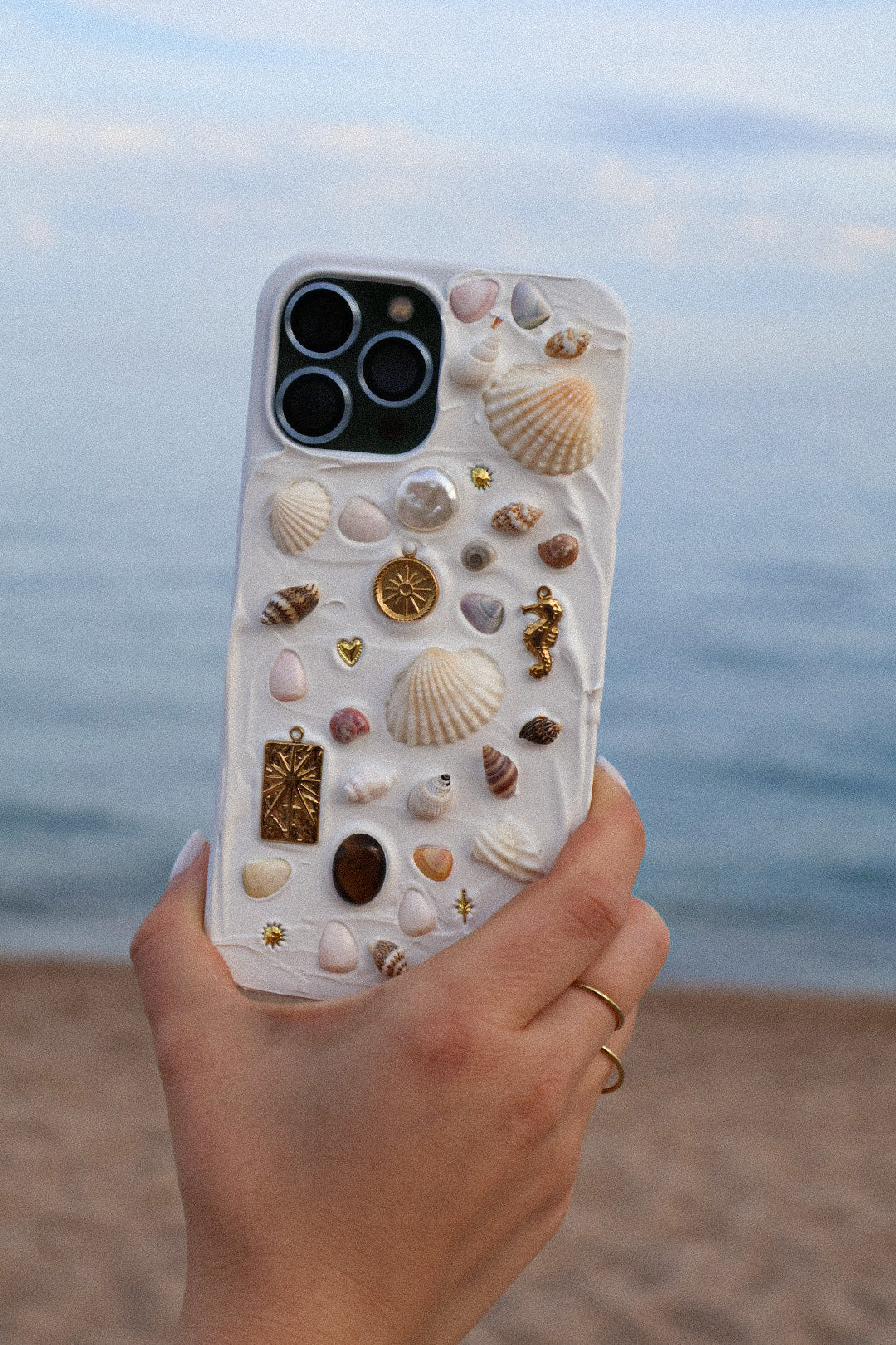 SHELL PHONE CASE