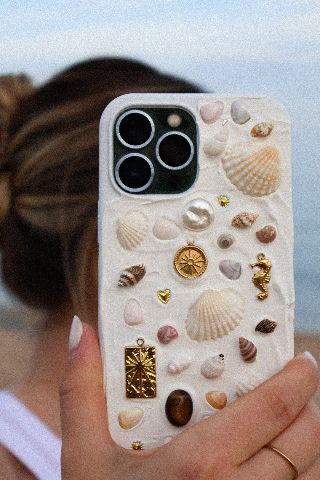 SHELL PHONE CASE